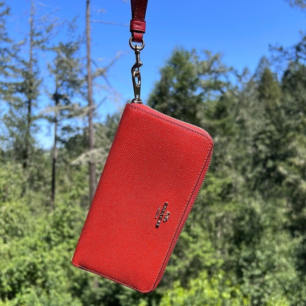COACH Long Zip-Around RED Crossgrain Leather Wallet with GOLD Hardware AUTHENTIC